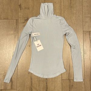 Aritzia Sun-deh turtleneck